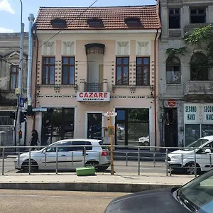 - Hostal